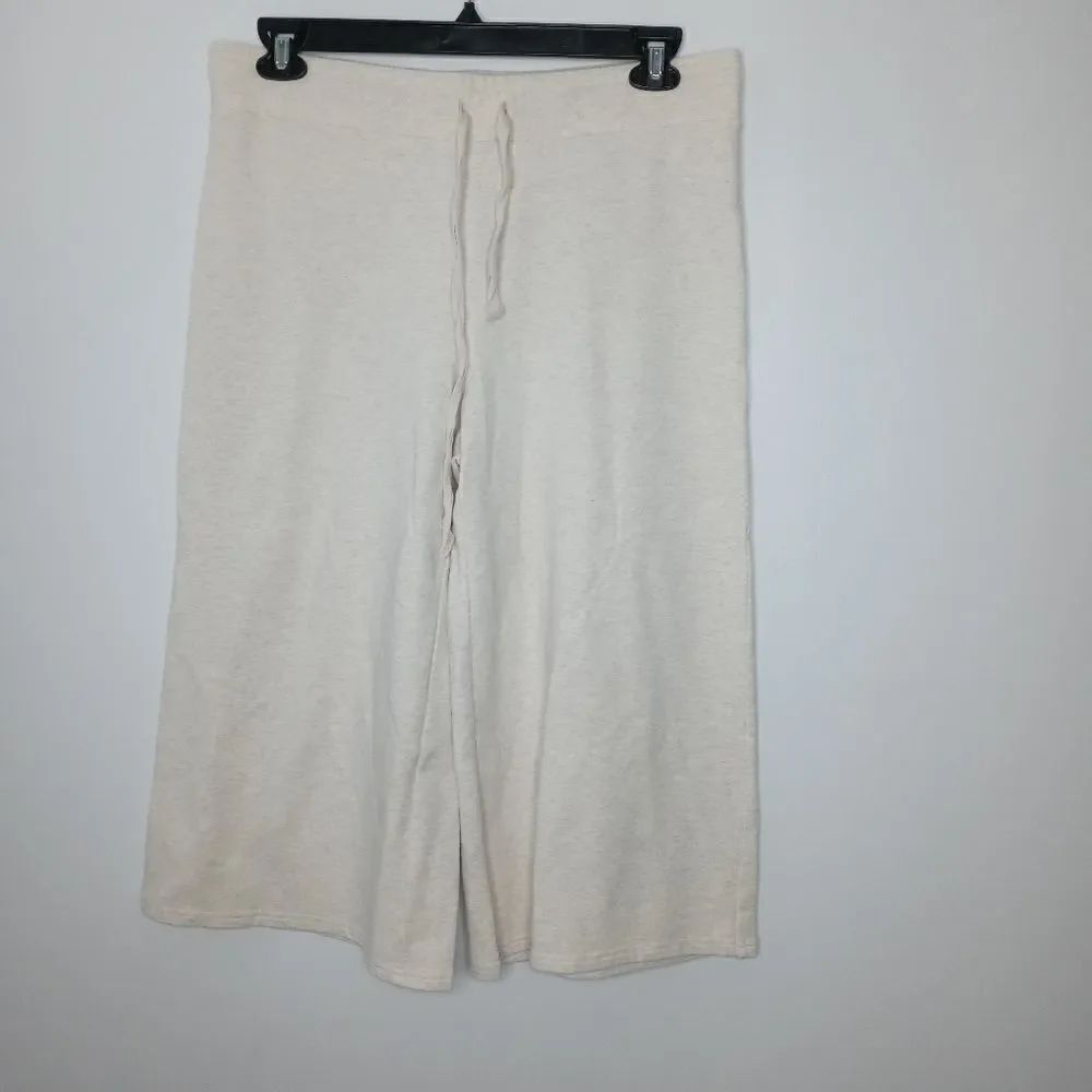 Daily Ritual ivory wife leg cropped pants size L